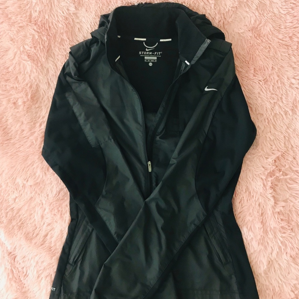 Nike - Picture 2 of 2